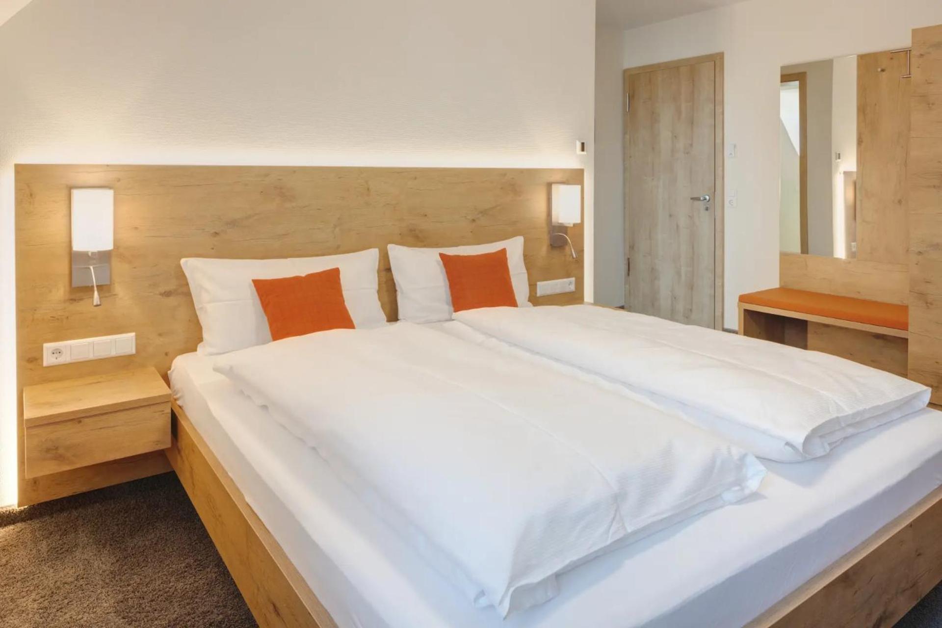 Landhotel Steigenhaus Untermunkheim Eksteriør bilde